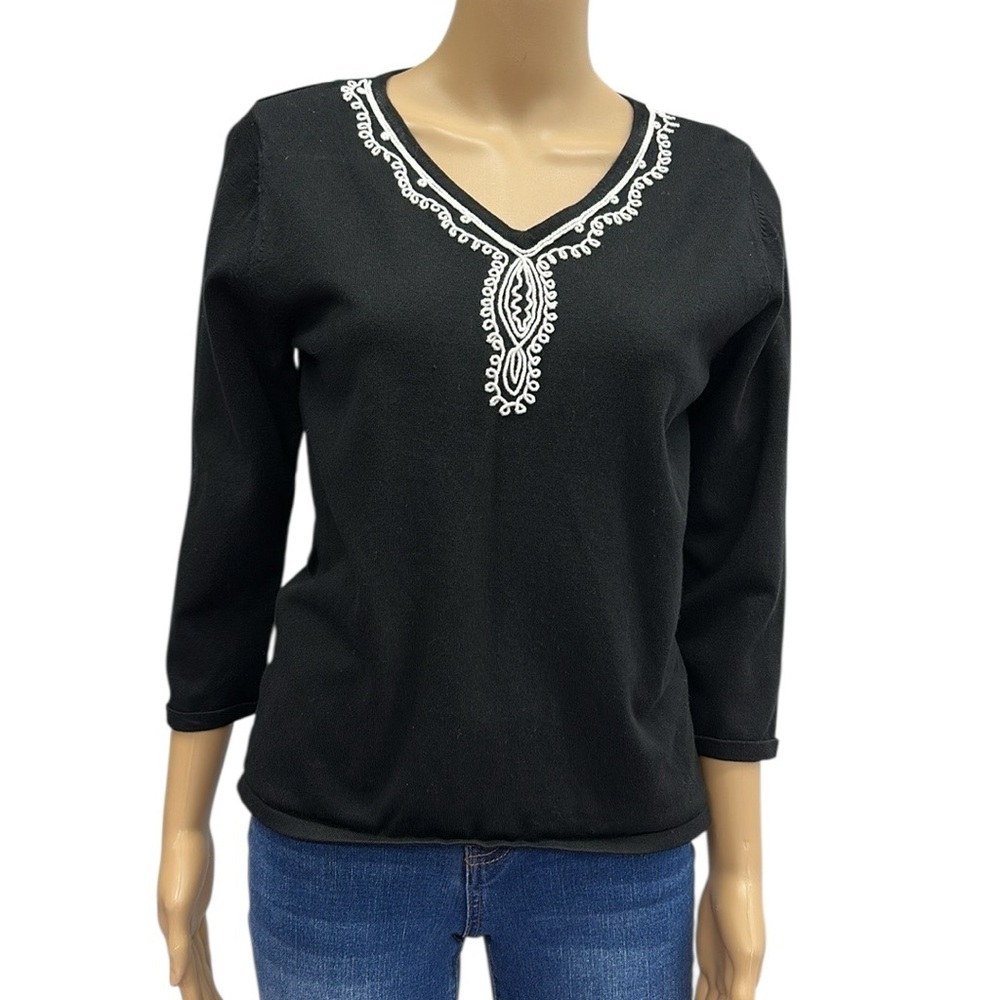Notations Black White Embroidered V Neck 3 Quarter Sleeve Knit Top Womens Medium